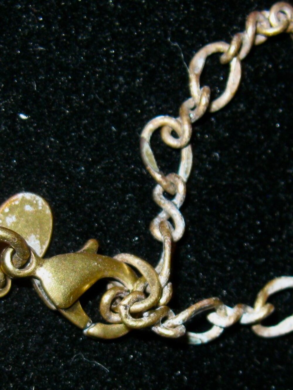 KIRKS FOLLY MAGNETIC ENHANCER NECKLACE (DAMAGED)